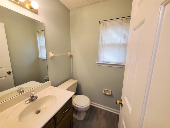 Building Photo - 9547 Daly Dr