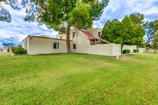 Building Photo - 6007 N 79th Street