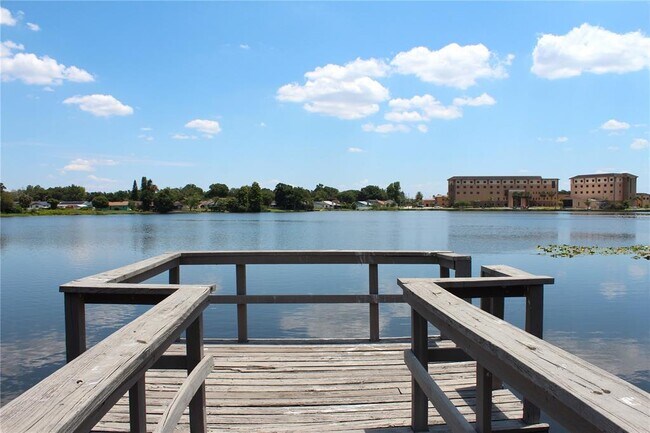 Building Photo - 2228 Lake Holloway Blvd