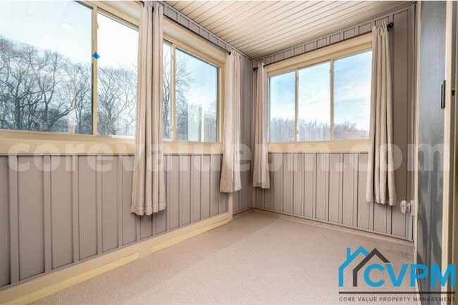 Building Photo - 7868 Mine Run Rd