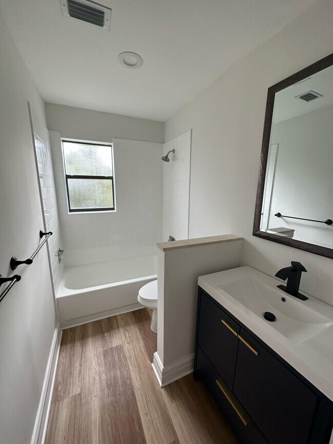 Building Photo - 7243 Encina Ln