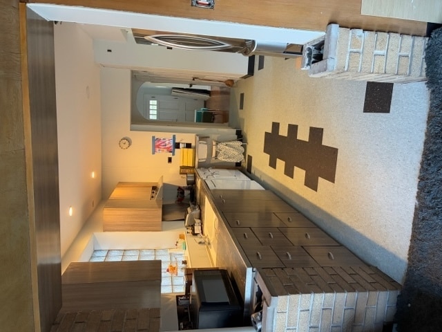 Building Photo - 2337 Ridgeland Ave