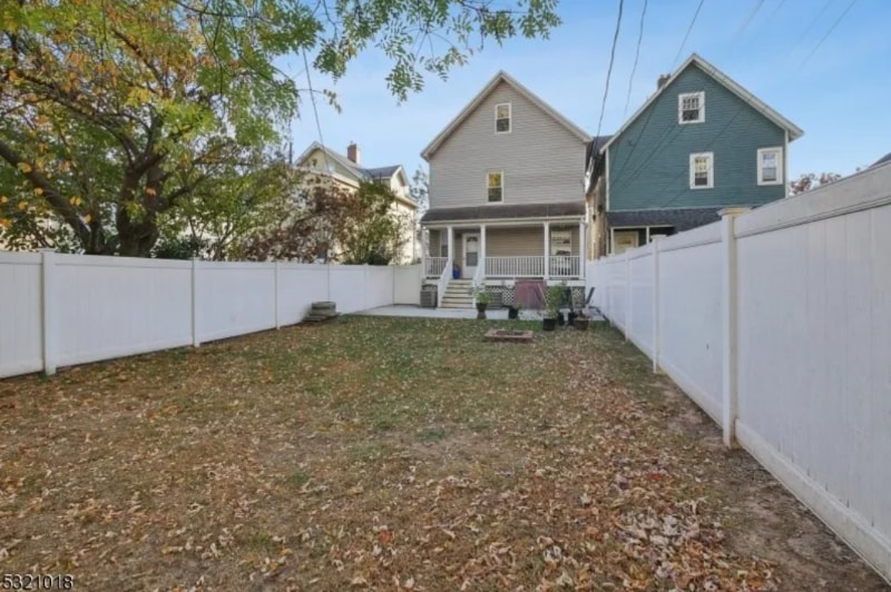 Building Photo - 53 Portland Pl