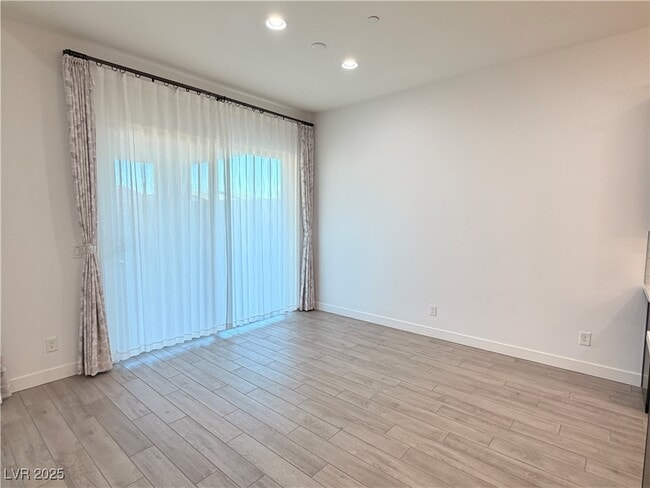 Building Photo - 724 Omaggio Pl