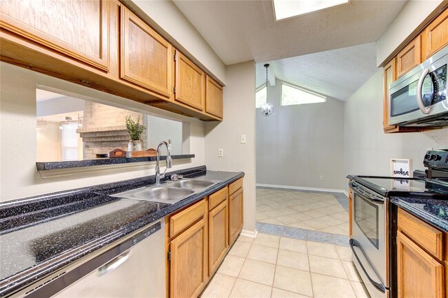 Building Photo - 8746 E Rylander Cir