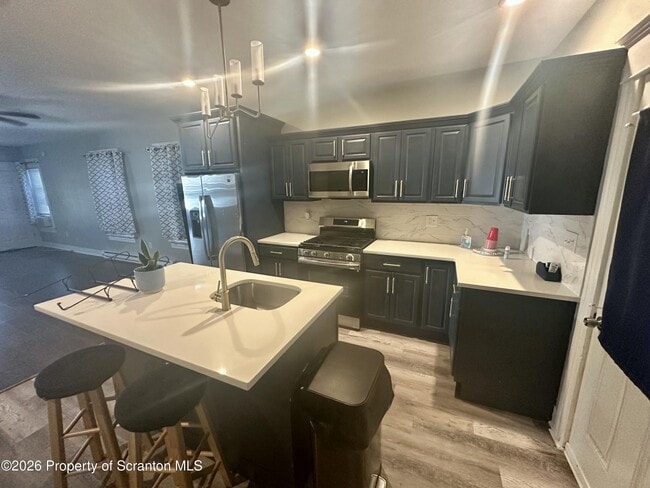 Building Photo - 916-918 Grandview St