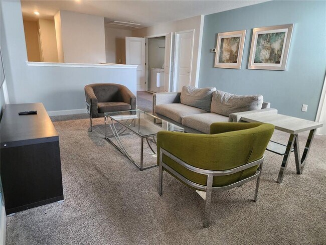 Building Photo - 1525 Flange Dr