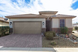 Building Photo - 3631 E Sophie Ln