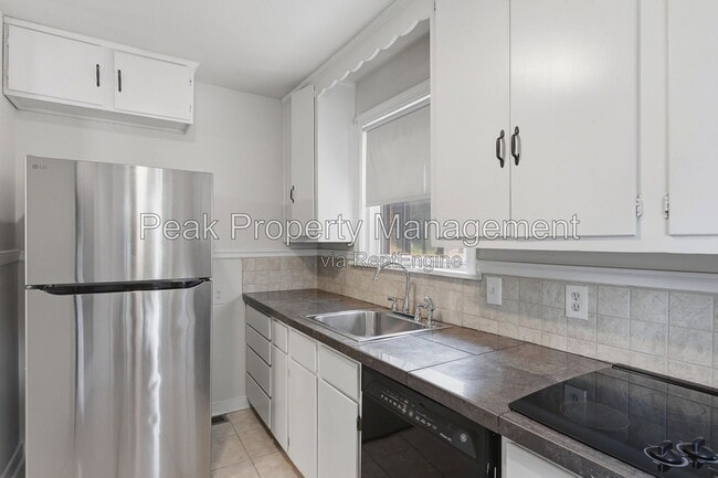Building Photo - 6410 Morningside Dr