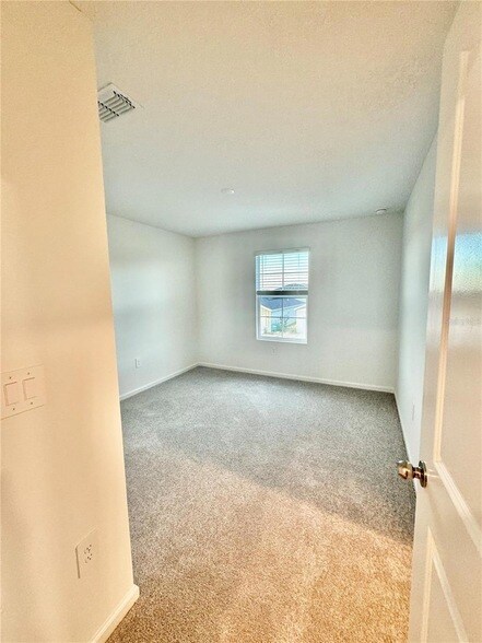 Building Photo - 4701 SW 83rd Lp