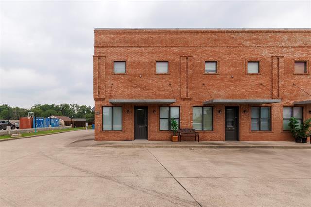 Building Photo - 202 W Jefferson St