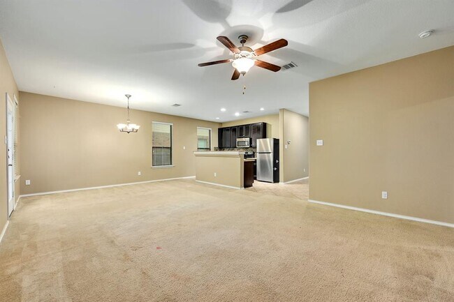 Building Photo - 1029 Hyde Park Dr