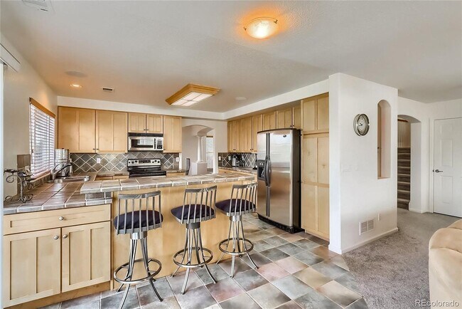 Building Photo - 20721 E 40th Ave