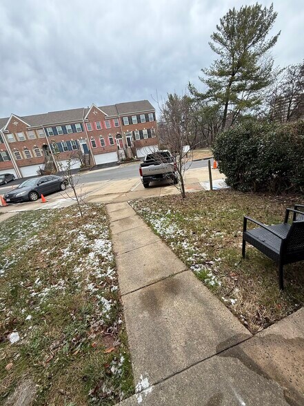 Building Photo - 238 Stevenson Sq
