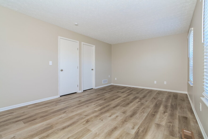 Building Photo - 4559 Parkwick Dr