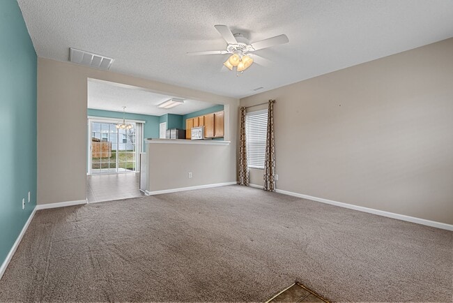 Building Photo - 135 Bellfare Dr