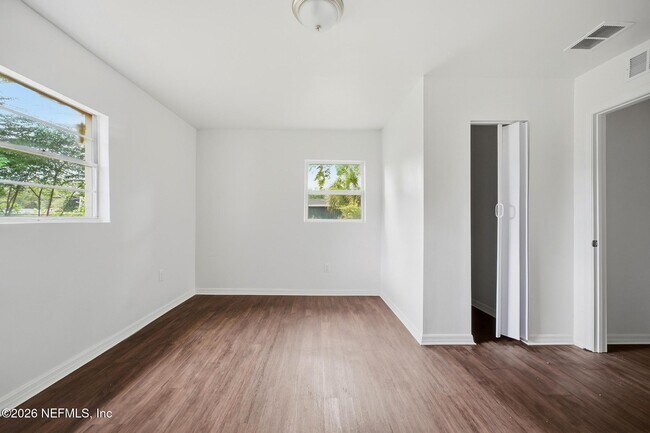 Building Photo - 4014 Spires Ave