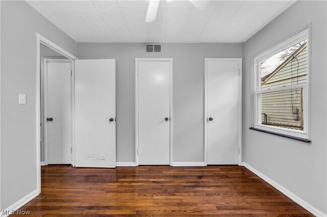 Building Photo - 13514 Emery Ave