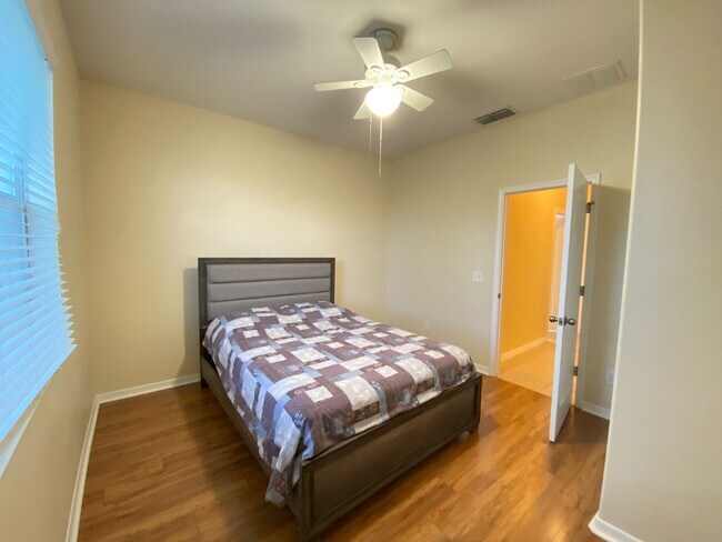 Building Photo - 2555 Carrickton Cir