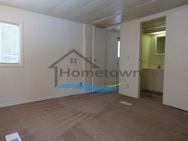 Building Photo - Spacious 2 Bedroom Home with Wood Stove in...