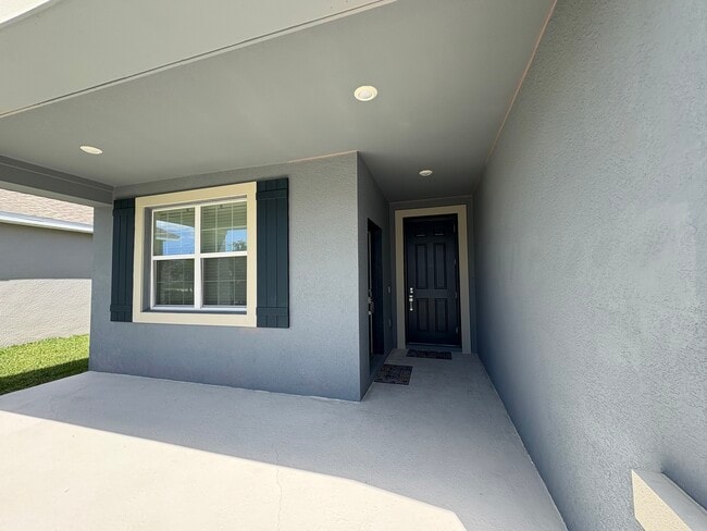 Building Photo - 1185 Saguaro St
