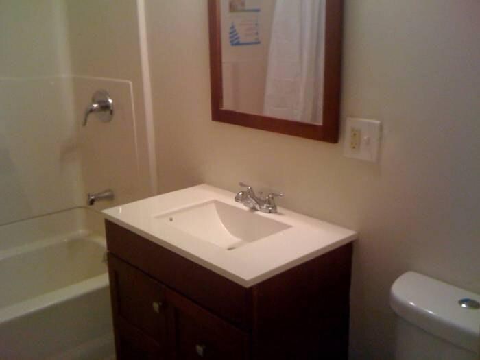 Building Photo - 751 Brewster St