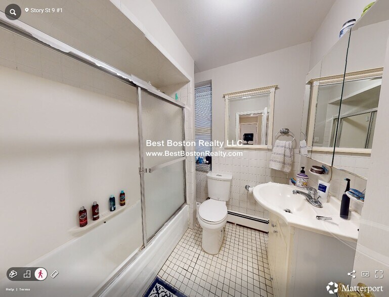 Building Photo - 9 Story St