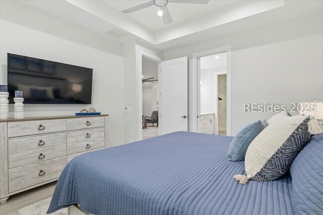 Building Photo - 119 Blue Starfish Ln