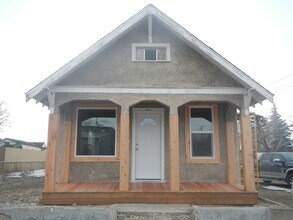 Building Photo - 104 N K St