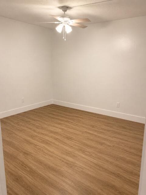 Building Photo - 450 Commodore Dr