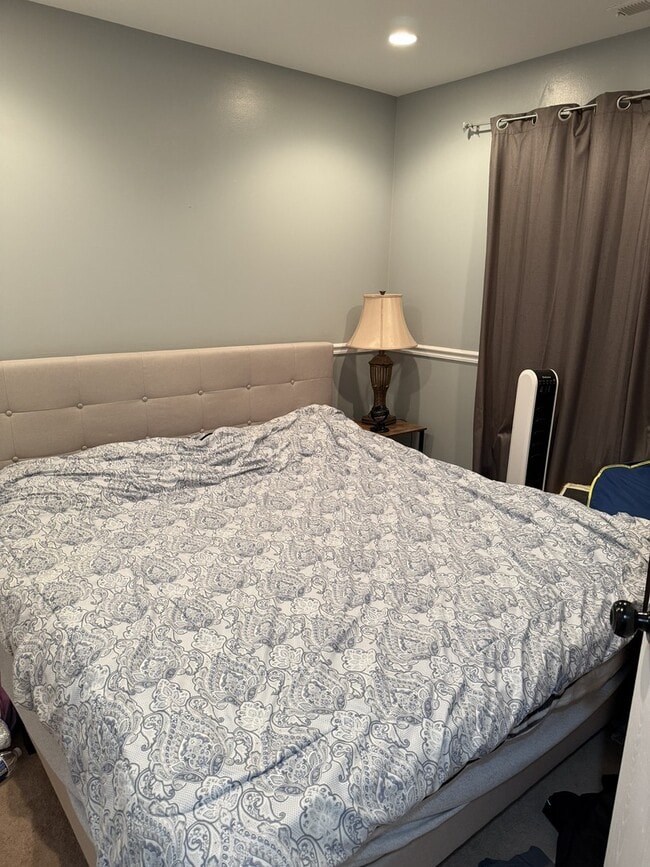 Building Photo - 689 Shannon Dr