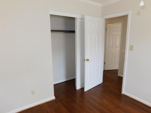 Building Photo - 879 Forest Ridge Dr SE