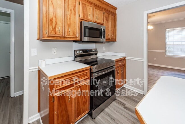 Building Photo - 458 Planters Trace Dr