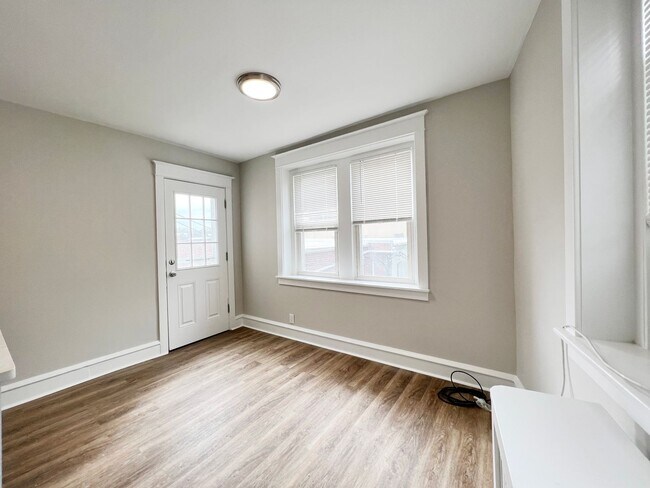 Building Photo - 193-197-197 E Lancaster Ave