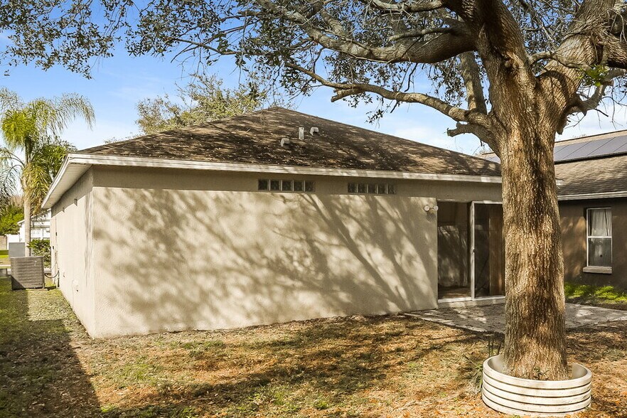 Building Photo - 326 Daniels Pointe Dr