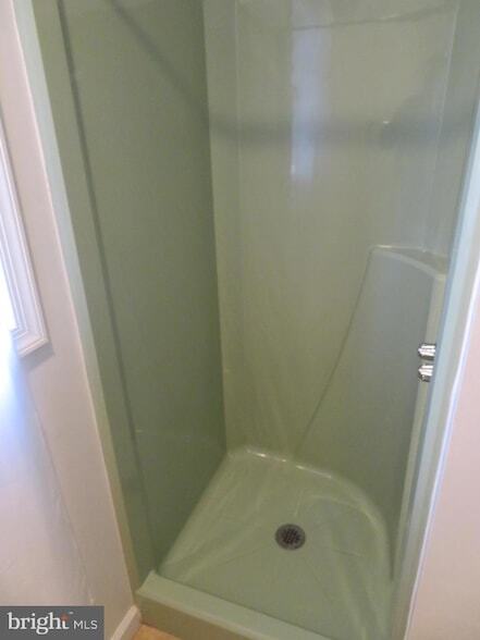 Building Photo - 26 Lakeside Dr