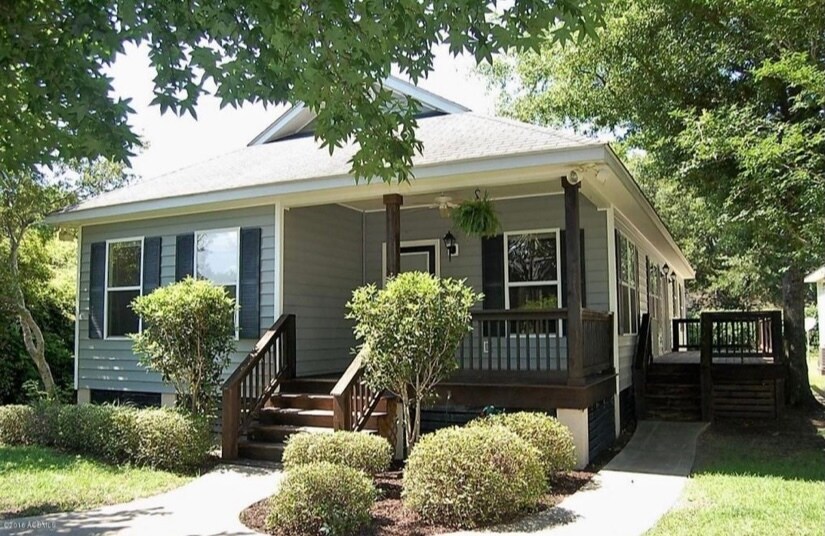 Building Photo - 8 Lagaree Ct