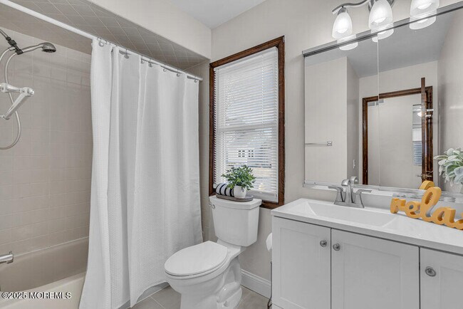 Building Photo - 30 Turnberry Cir