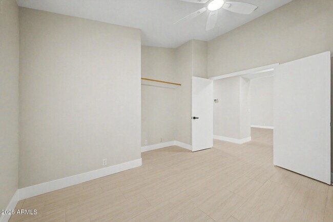 Building Photo - 1439 E Flint St