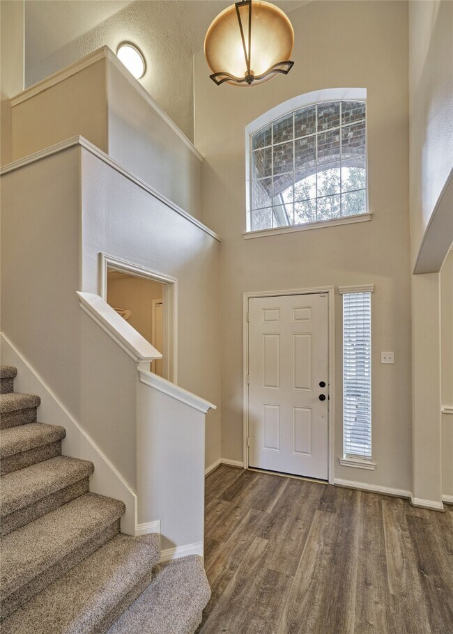 Building Photo - 274 Fairwind Trail Dr