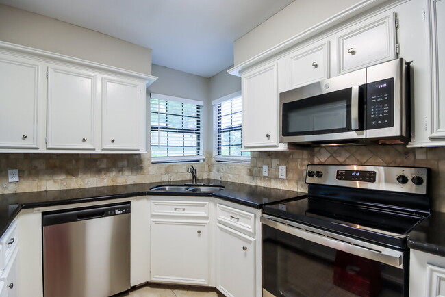 Building Photo - 11631 Alcott Dr