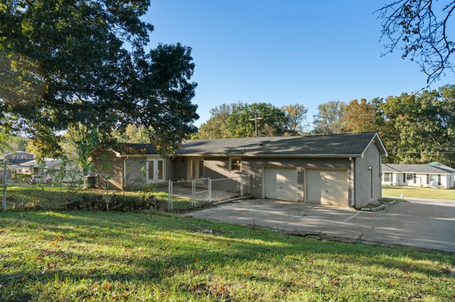 Building Photo - 3101 Boulder Park Dr