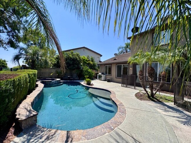 Building Photo - Beautiful Corona Pool Home with 4 bedroom ...
