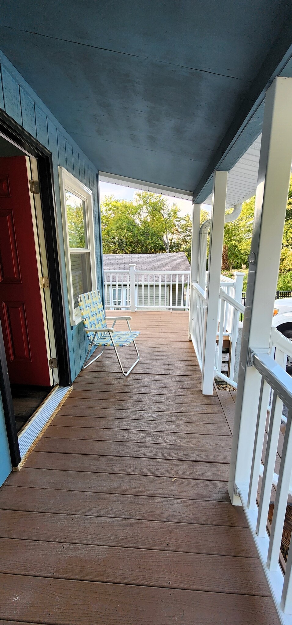 Front and side porch - 211 One Way St