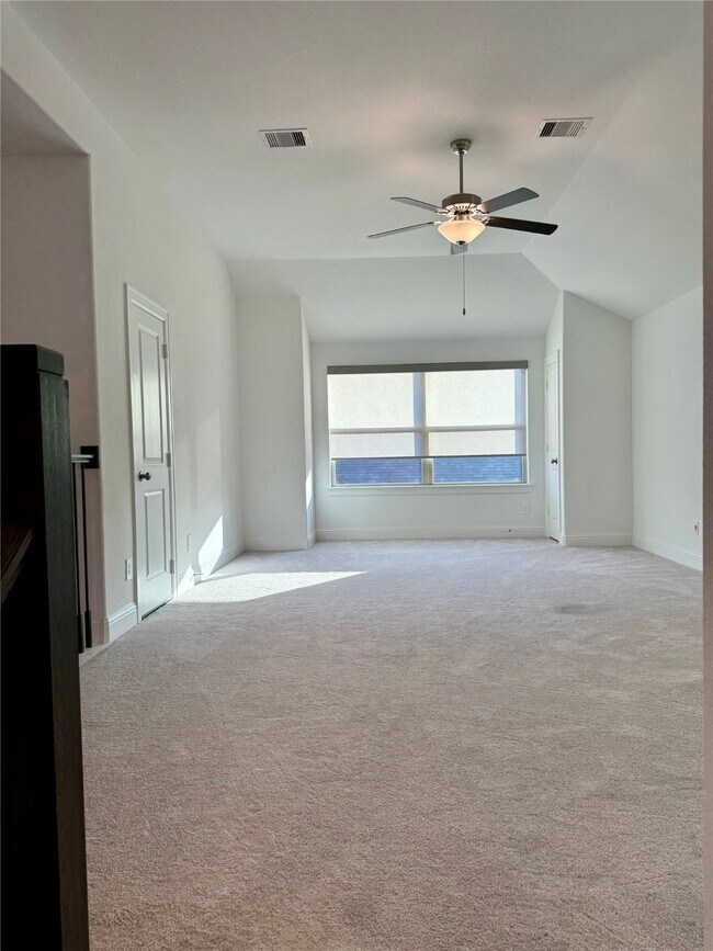 Building Photo - 1215 Tallow Park Ln