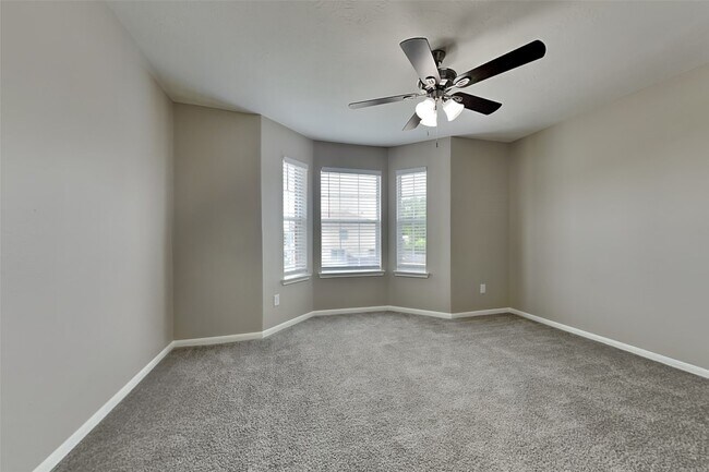 Building Photo - 2506 Buckminster Dr