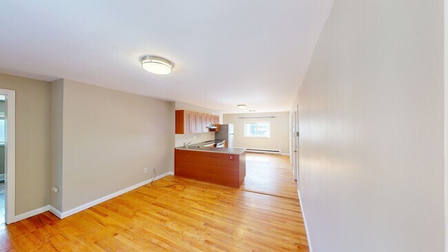 Building Photo - 403 W Fourth St