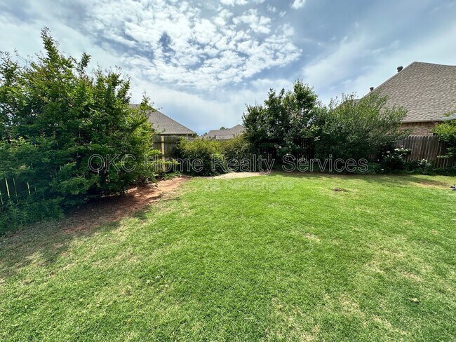 Building Photo - 1440 Agate Way
