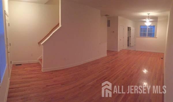 Building Photo - 25 Overhill Dr