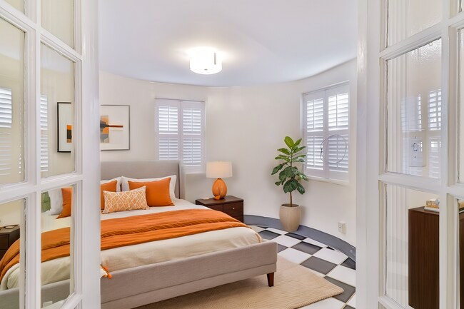 Building Photo - 821 North Carolina Ave SE